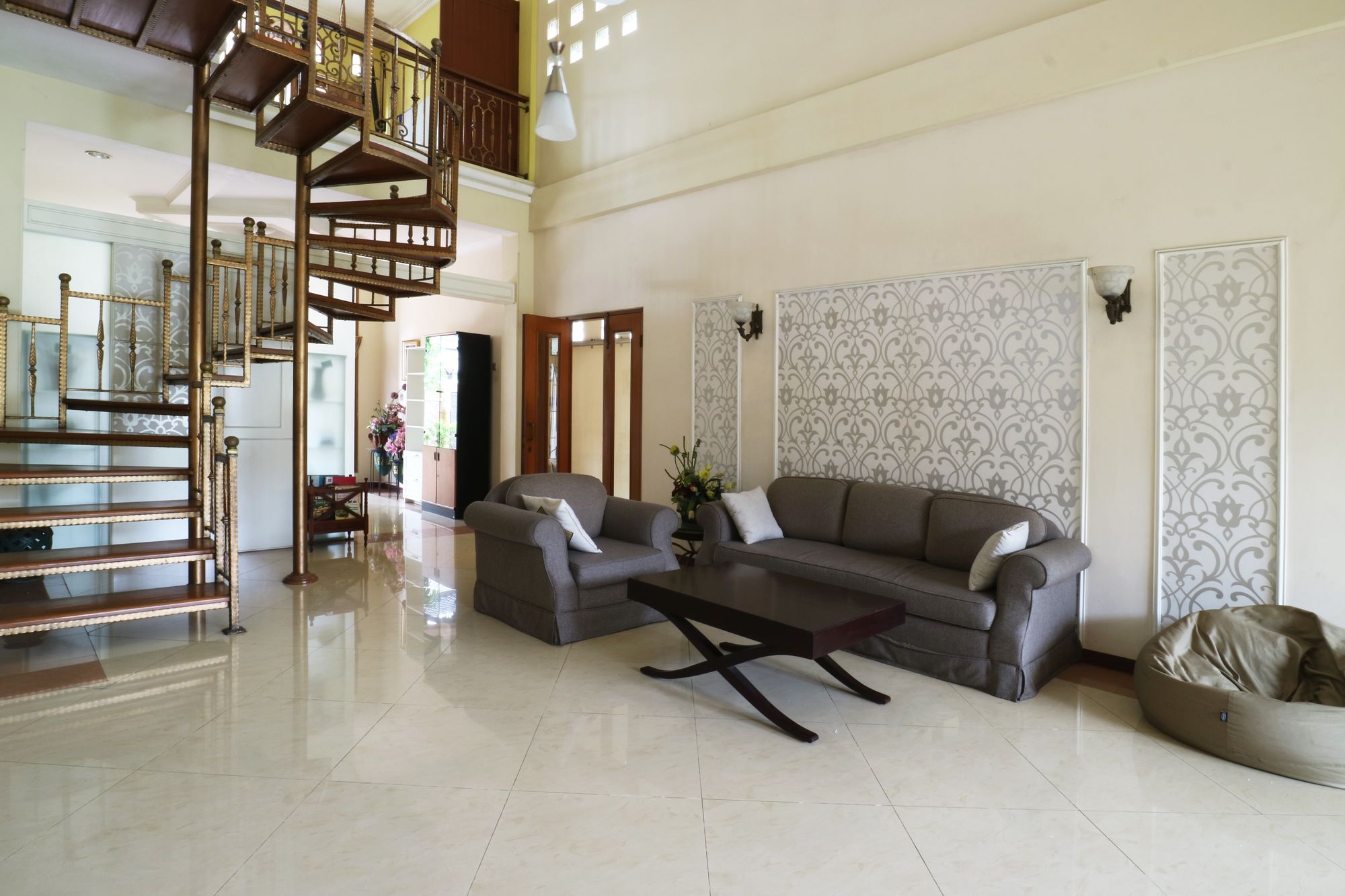 Maharani Guesthouse Tebet Syariah Jakarta Eksteriør billede